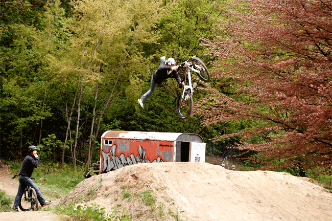 mathis-fliegewiese.gif