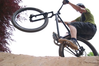 dicker tailtap.jpeg